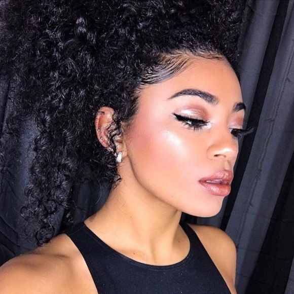 Cover FX The Perfect Light Highlighting Palette - Picture 6 of 8